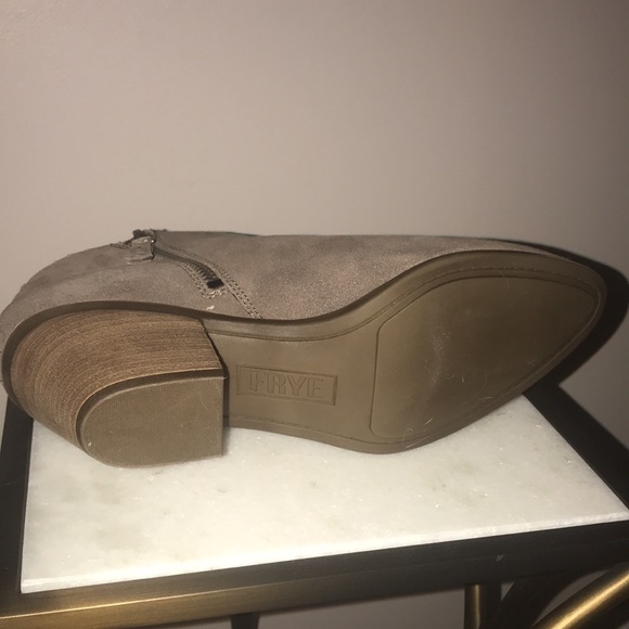 Frye Judith zip bootie taupe 9.5 new leather suede - Picture 3 of 5